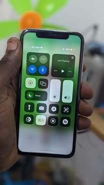 A picture of iPhone X GB 64