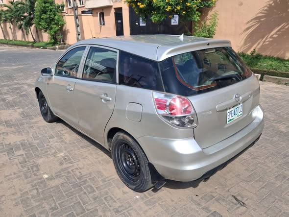 A picture of Registered Toyota Matrix 2004 model