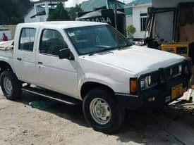 A picture of Nissan Hillux Double cabin