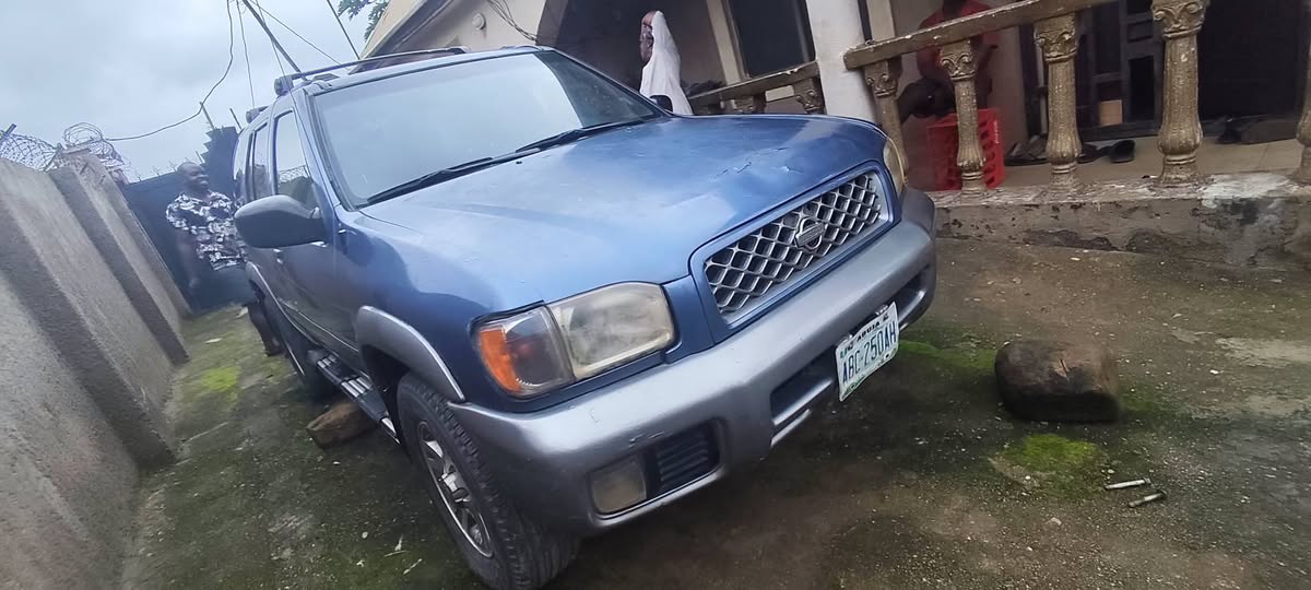 A picture of Nissan pathfinder for sale