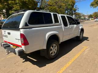 isuzu kb300
