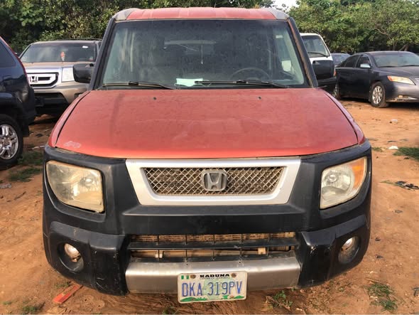 A picture of 2005 Honda element