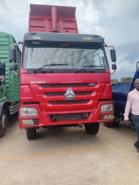 A picture of HOWO SINO TRUCK