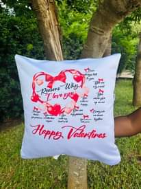 A picture of Valentine Pillow Red