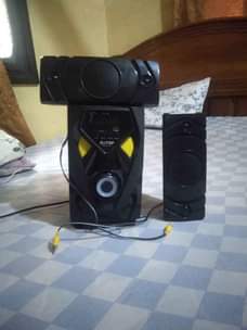 A picture of Alitop subwoofer
