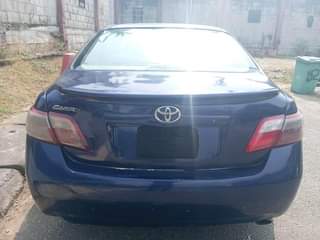 A picture of Toyota Camry 09