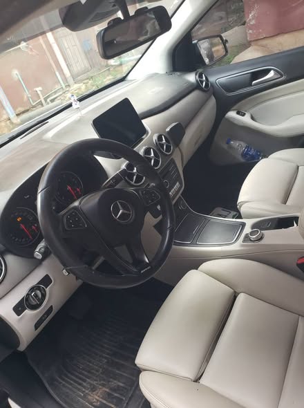 A picture of Mercedes Benz Bclass