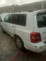 A picture of Toyota highlander 04 registered used