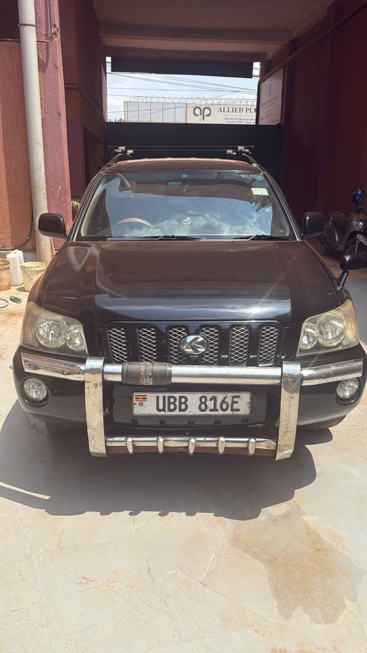 A picture of 2010 Toyota kluger