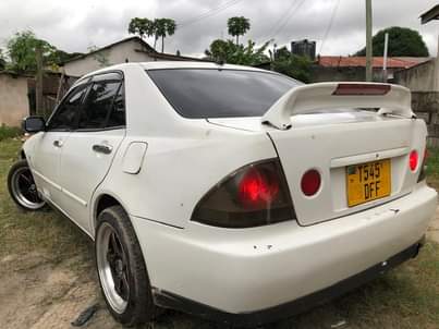 A picture of TOYOTA ALTEZA