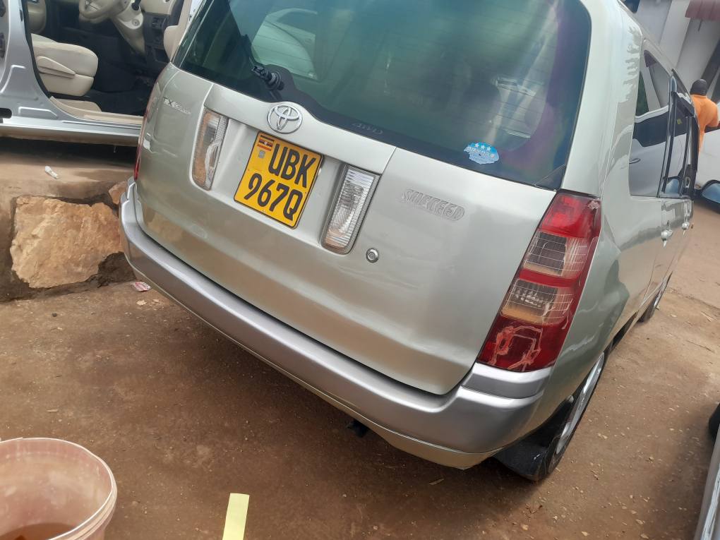 A picture of Toyota suceed