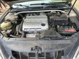 A picture of SUPER SHARP FIRST BODY LEXUS ES330 2006 MODEL WITH UNTAMPERED