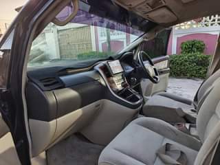 A picture of Toyota alphard