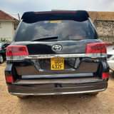 A picture of Landcruiser V8 Manual 138m negotiable