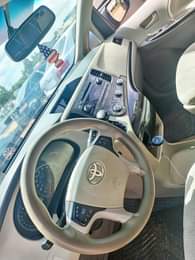 A picture of Extremely Clean And Sound Toyota Sienna 2012 Model First Body