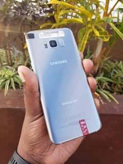 A picture of S8plus Samsung galaxy 380 000