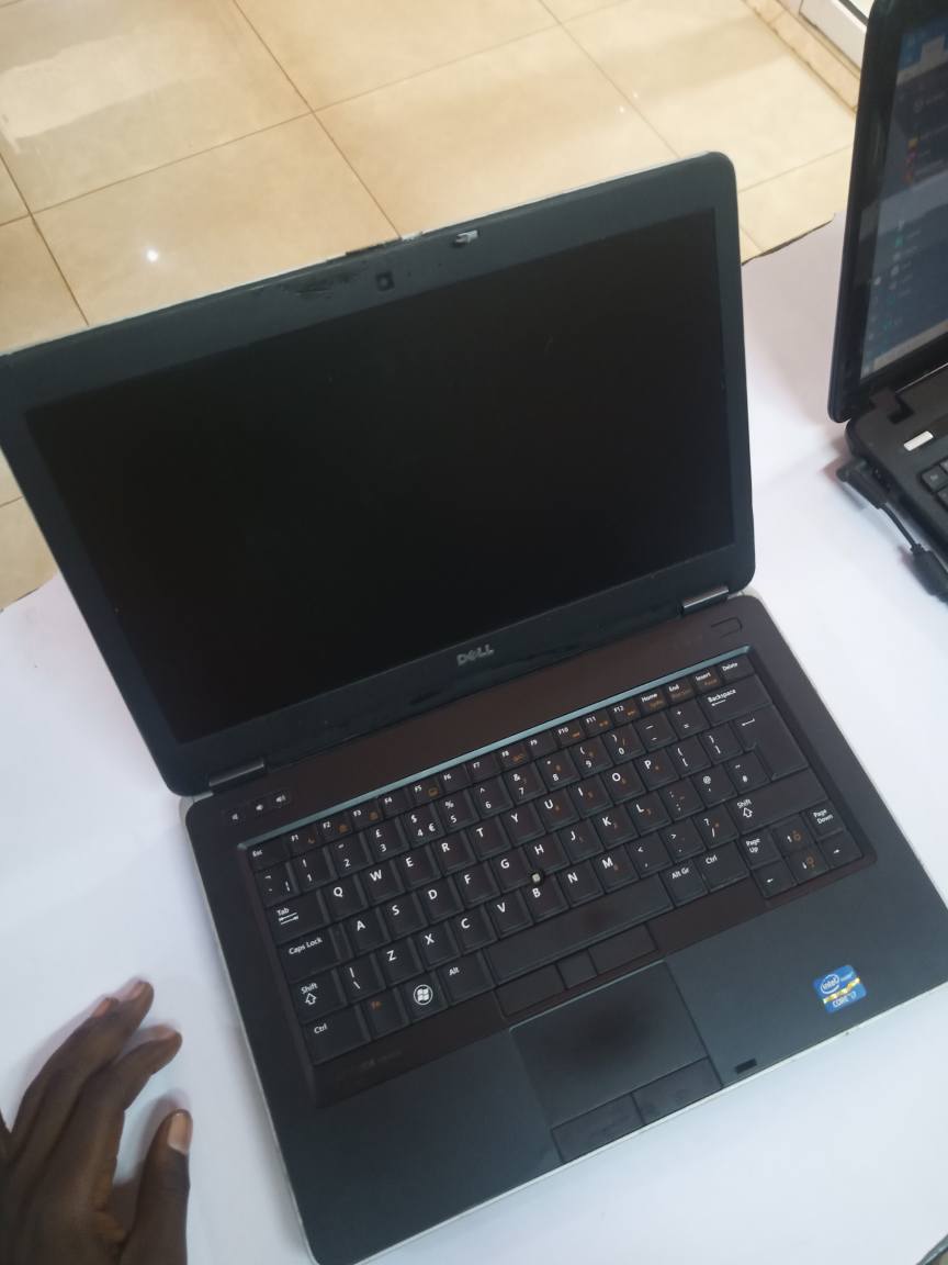 A picture of Dell i7