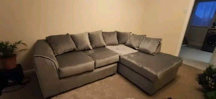 classifieds/furniture sofas