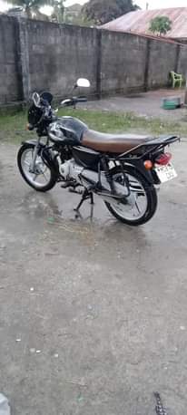 A picture of Boxer bm 125