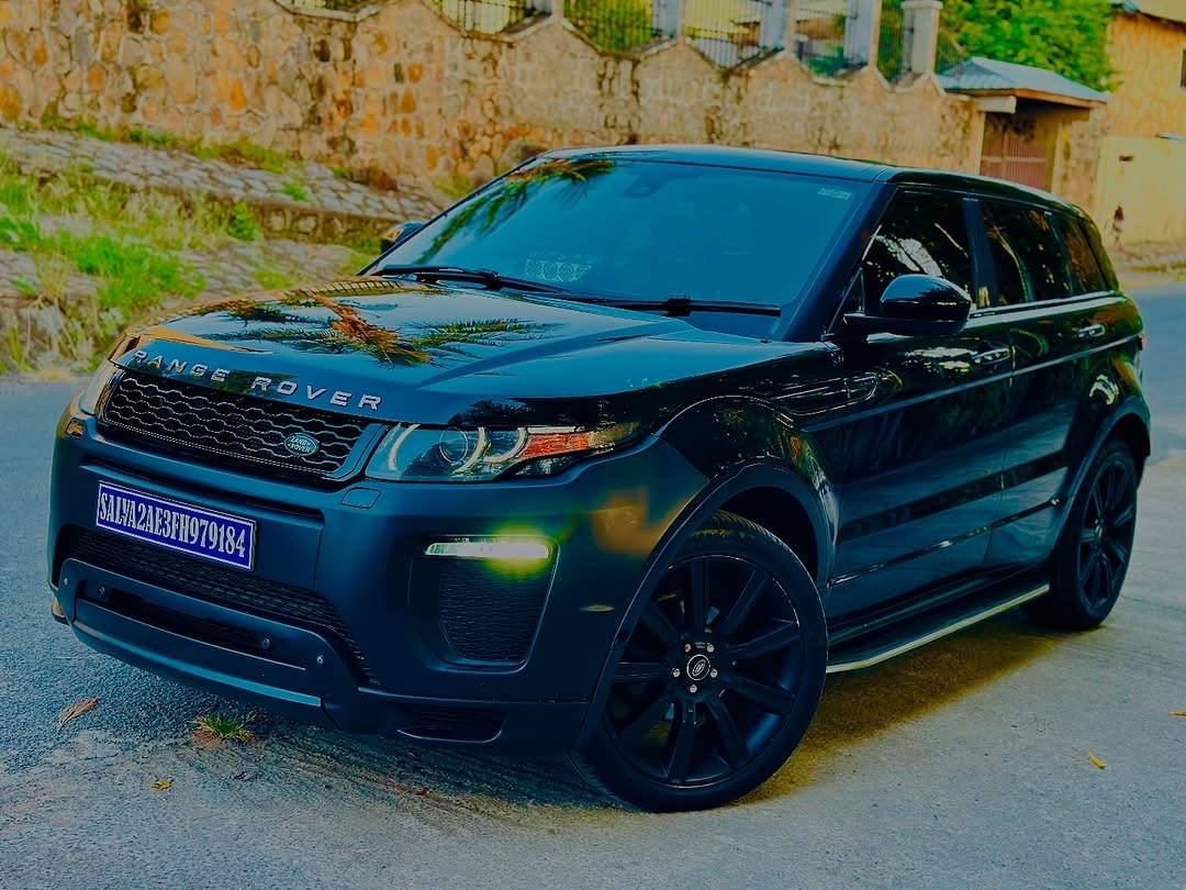 A picture of RANGE ROVER EVOQUE