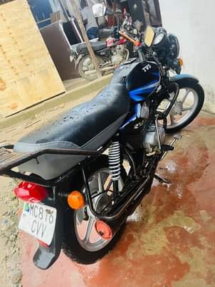 A picture of Tvs cc125 