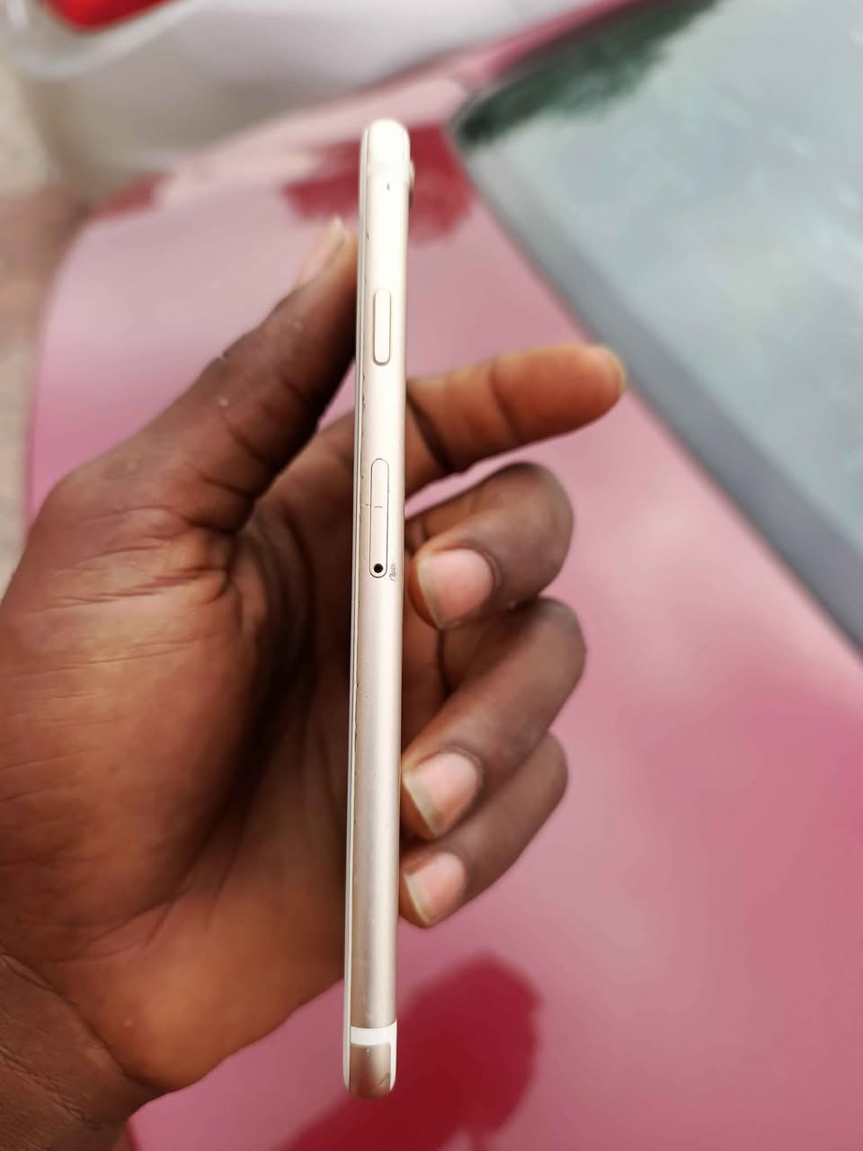 A picture of iPhone6 everything working available