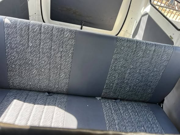 A picture of Toyota Noah Year 2000 Km 81854 Mil 27 5