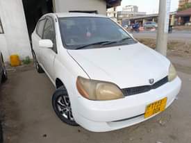 A picture of Toyota platz