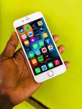 A picture of Iphone 6s 64gb at 240k