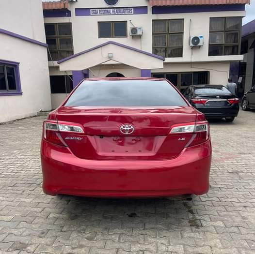 A picture of Toyota Camry 2013