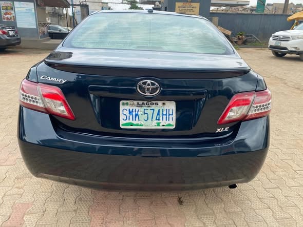 A picture of SUPER CLEAN 2010 Toyota Camry on belt regd Buy n