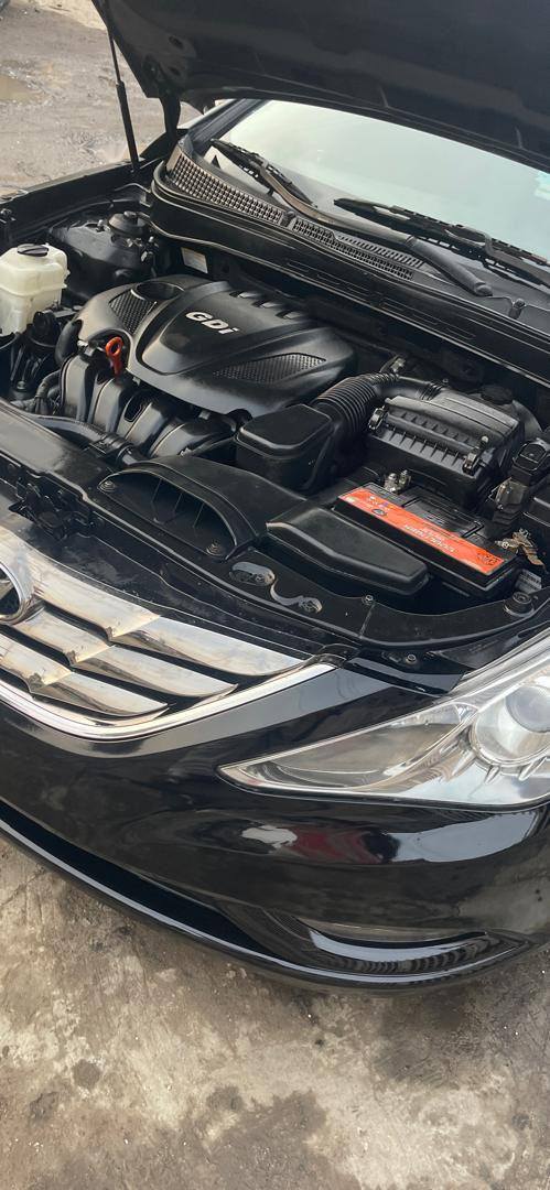 A picture of Toks 2013 Hyundai Sonata