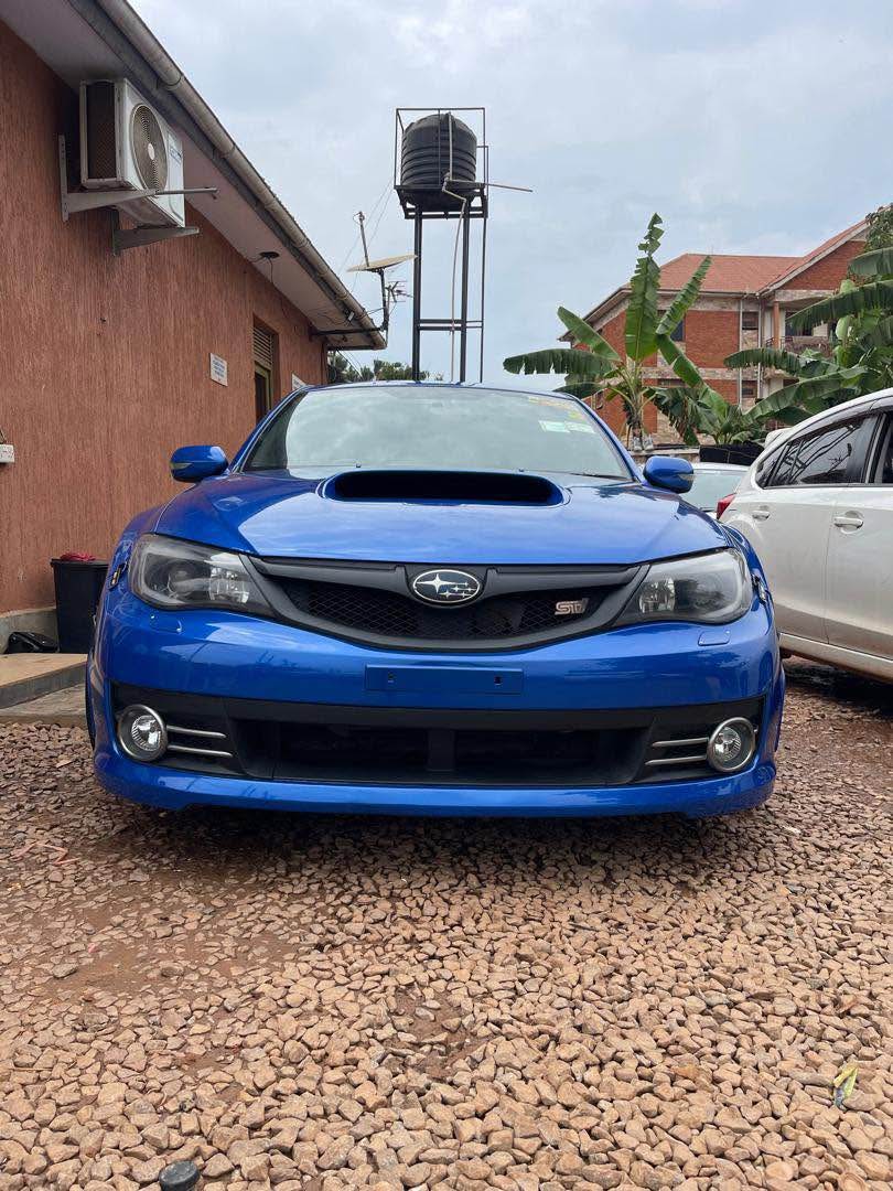 A picture of Subaru wrx sti 6 gear manual rally car 2012 model