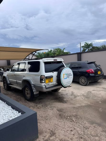 A picture of TOYOTA SURF 21 5M