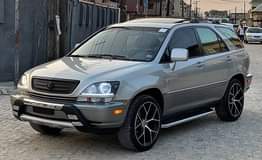 A picture of ks ld school Lexus rx300 Year 2001 olour Ash 20