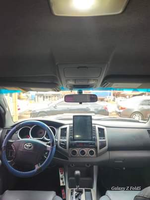A picture of TOYOTA TACOMA 2006