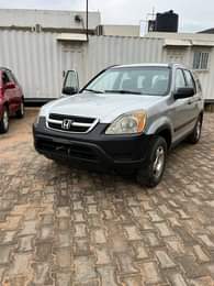 A picture of CR V tokunbo standard Engine and gear untampered Interior very