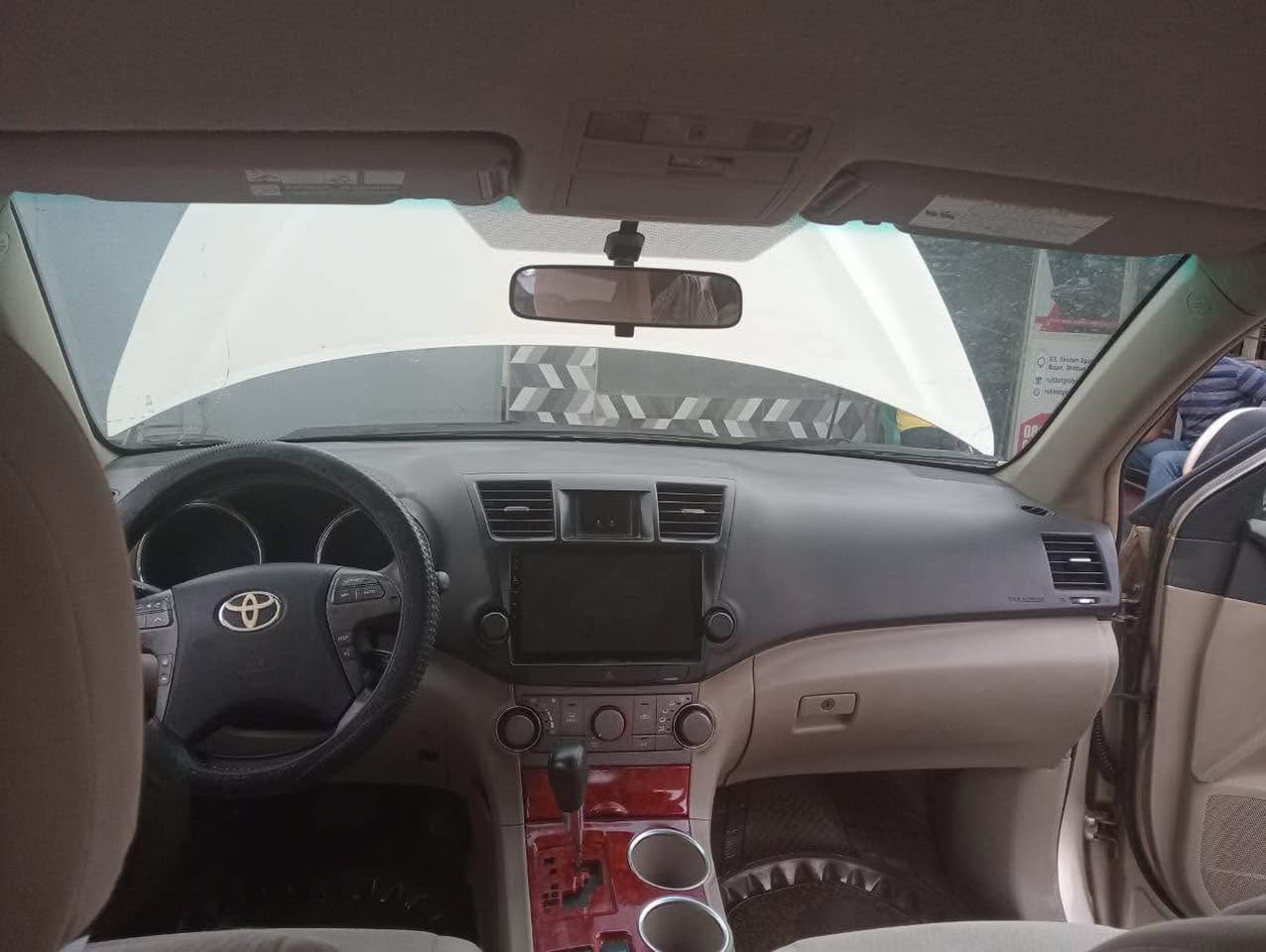 A picture of Toyota Highlander 2008