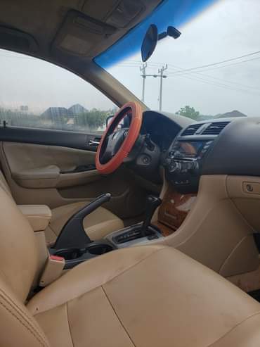 A picture of Pre owned 2003 Honda Accord EOD Sound Audio Keyless Entry