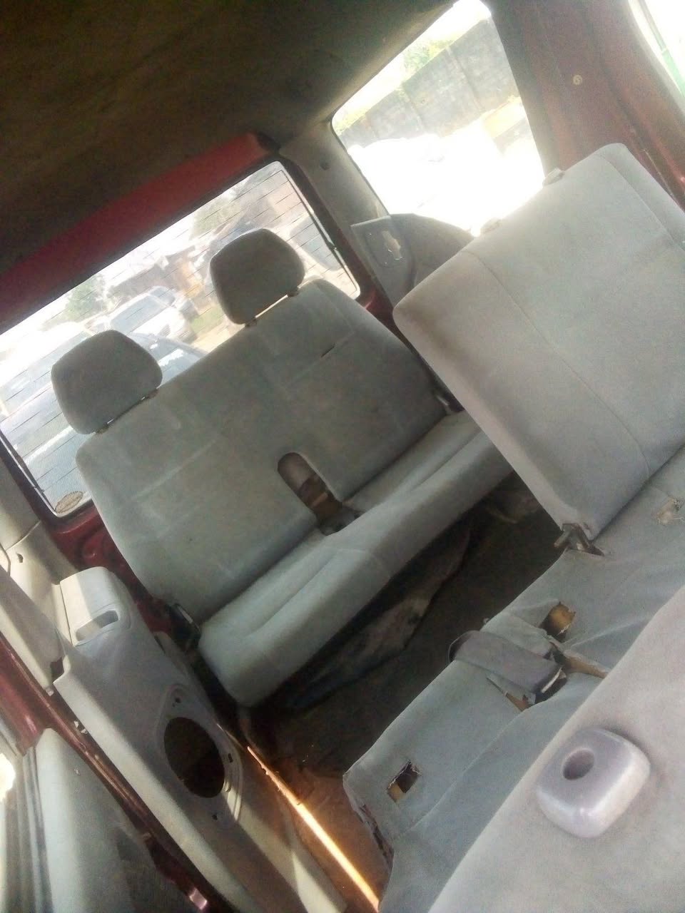A picture of Mini bus Owner needs 1 550 Automatic gear Engine ok