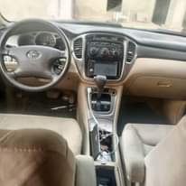 A picture of 2004 Toyota Highlander