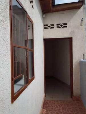 self compound houses