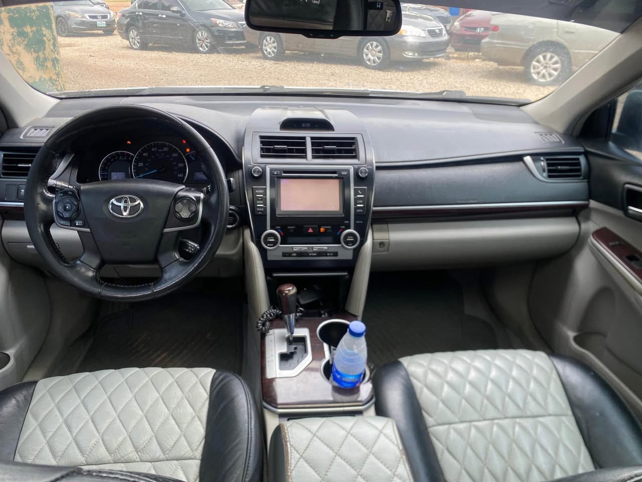 A picture of Nigerian Used 2013 Toyota Camry XLE V6 Full Option With