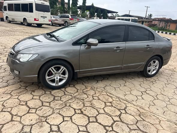 A picture of Honda civic 2007 model used not register Buy and drive