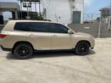 A picture of Toyota Highlander 08