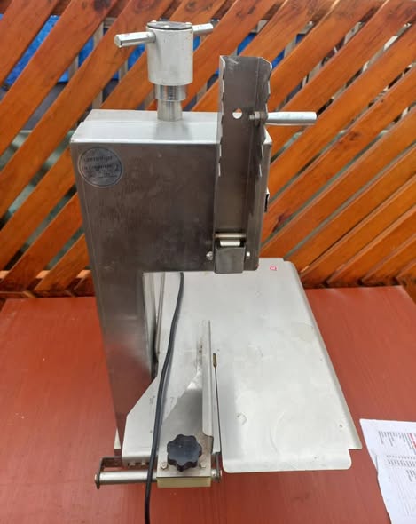 A picture of Electric Bone Saw Machine