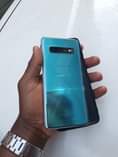 A picture of Samsung S10