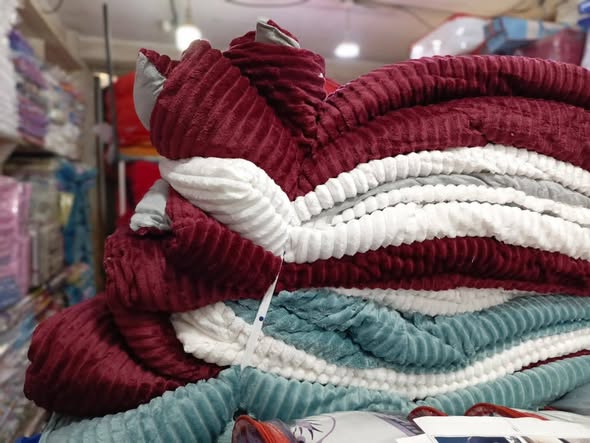 A picture of Carol volvet duvets