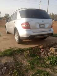 A picture of Neatly Used ML350 2006 Model First Body With Every Thing