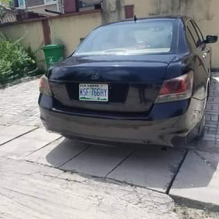 A picture of V4 Engine 2010 Honda Accord